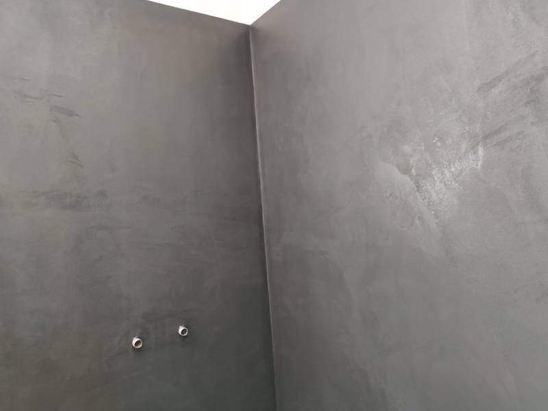 Peut-on faire un béton ciré dans une salle de bain ?