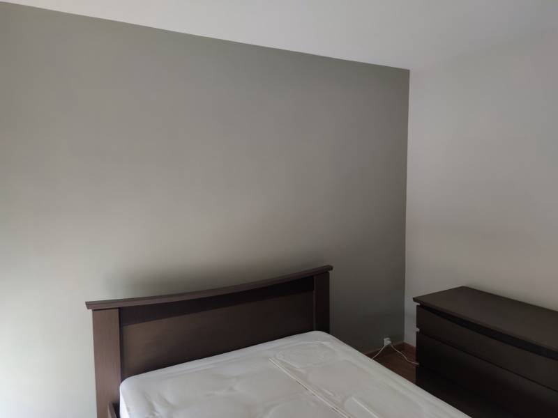 Réalisation d’une peinture finition velours dans une chambre sur Velaux