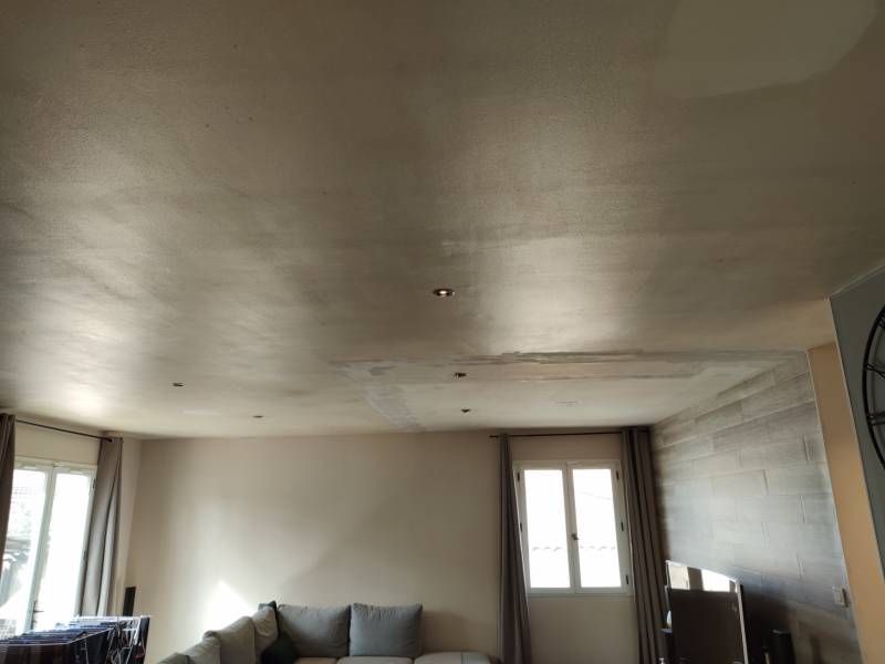 Préparation et remise en état d’un plafond sur Saint-Victoret