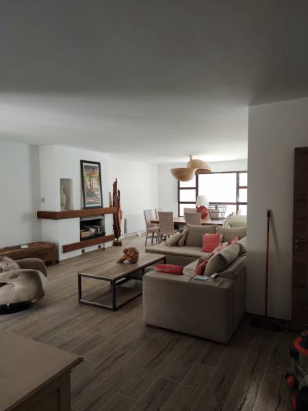 Rénovation d’un plafond et murs d’un salon sur Velaux par un artisan proche d’Aix en Provence